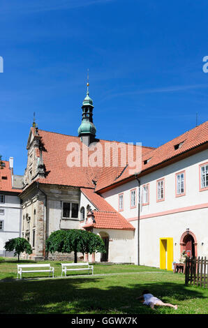 Ceský Krumlov (Böhmisch Krumau): monastery of the Order of the Knights of the Cross with the Red Star, Czech, Jihocesky, Südböhm Stock Photo