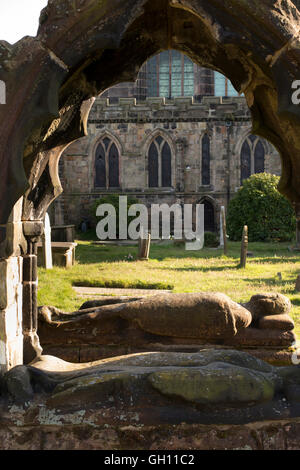 UK, England, Cheshire, Astbury, St Mary’s Church, ancient Venables family canopied tomb in Churchyard Stock Photo