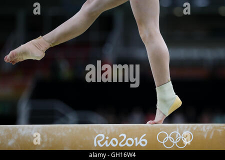 Rio De Janeiro, Brazil. 7th Aug, 2016. Wang Yan of China acts during the competition of Balance Beam of women's artistics gymnastics qualification at the 2016 Olympic Games, in Rio de Janeiro, Brazil, on Aug. 7, 2016. © Zheng Huansong/Xinhua/Alamy Live News Stock Photo