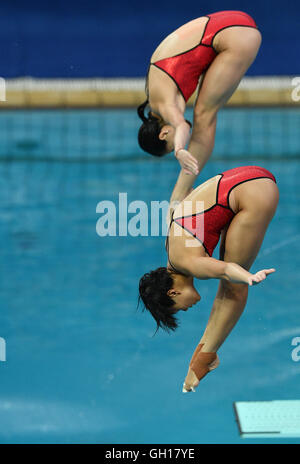 Rio de Janeiro, Brazil. 07th Aug, 2016. China's Wu Minxia and China's Shi Tingmao compete during the Women's Synchronised 3m Springboard Swimming event of the Rio 2016 Olympic Games at the Olympic Aquatics Stadium, Rio de Janeiro, Brazil, 7 August 2016. Photo: Lukas Schulze/dpa Credit:  dpa picture alliance/Alamy Live News Stock Photo