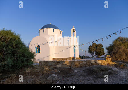 Small church in Antiparos island, Cyclades, Greece Stock Photo