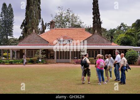 geography / travel, Kenya, tourists in front of the Karen Blixen museum, part of town Karen, Nairobi, Africa, Additional-Rights-Clearance-Info-Not-Available Stock Photo