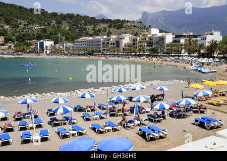 geography / travel, Spain, beach Platja the Repic of harbour de Soller, Majorca, Balearics, Additional-Rights-Clearance-Info-Not-Available Stock Photo