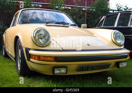 1977 Porsche 911 S at a Veteran Vintage meet in Norway Stock Photo