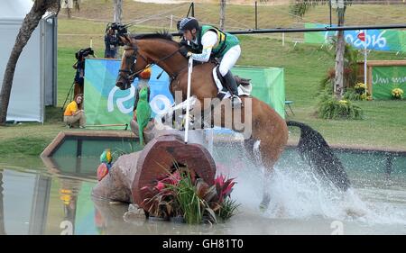 Rio de Janeiro, Brazil. 8th August, 2016. Fence 4c. Sam Griffiths (AUS) riding PAULANK BROCKAGH. Equestrian Eventing Cross Country (XC). Olympic Equestrian Centre. Deodoro. Credit:  Sport In Pictures/Alamy Live News Stock Photo