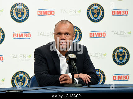 Chester, Pennsylvania, USA. 9th Aug, 2016. ERNIE STEWART, sporting director for the Philadelphia Union at the presser introducing the Union's new player, Alejandro Bedoya Credit:  Ricky Fitchett/ZUMA Wire/Alamy Live News Stock Photo