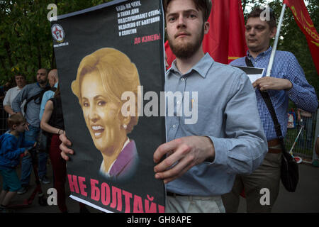 Moscow, Russia. 09 of August, 2016. People protest against 'The Yarovaya law package' restricting Internet privacy during opposition rally in central park Sokolniki in Moscow, Russia Credit:  Nikolay Vinokurov/Alamy Live News Stock Photo