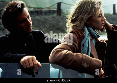 JENNIFER EIGHT / Jennifer Eight USA 1992 / Bruce Robinson ANDY GARCIA (John Berlin), UMA THURMAN (Helena Robertson) Regie: Bruce Robinson aka. Jennifer Eight Stock Photo