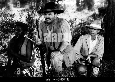 Hemingway (STACY KEACH) und seine zweite Frau Pauline (MARISA BERENSON) während einer Jagd in Afrika. Film, Fernsehen, 80er Regie: Bernhard Sinkel aka. Hemingway Stock Photo
