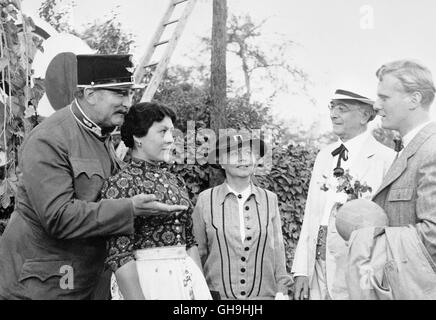 ICH DENKE OFT AN PIROSCHKA BRD 1955 Kurt Hoffmann GUSTAV KNUTH, MARGIT SYMO, ADRIENNE GESSNER, OTTO STOHR, GUNNAR MÖLLER Film, Fernsehen, Liebesfilm, Komödie, 50er Regie: Kurt Hoffmann Stock Photo