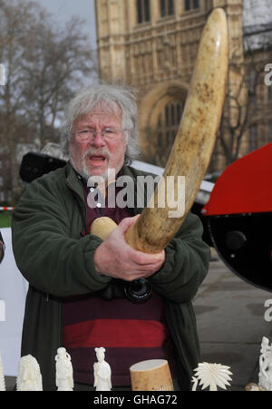 Bill Oddie the International Fund for Animal Welfare,ivory 'crush london Stock Photo