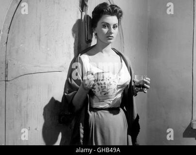 EINE FRAU FÜR SCHWACHE STUNDEN La Bella Mugnaia Italien 1955 Mario Camerini SOPHIA LOREN als reizvolle Müllersfrau Donna Carmela. Regie: Mario Camerini aka. La Bella Mugnaia Stock Photo