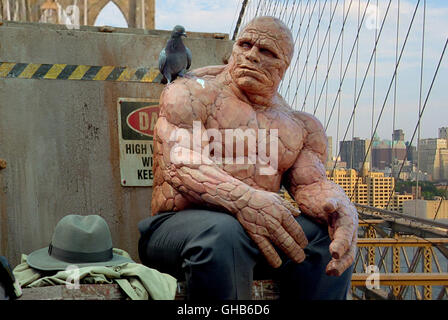 FANTASTIC FOUR D/USA 2005 Tim Story Muskelprotz Ben Grimm (MICHAEL CHIKLIS) Regie: Tim Story Stock Photo