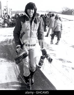 ICE CASTLES USA 1978 Donald Wrye ROBBY BENSON as Nick Peterson couples his ice skating talent with his acting ability in 'Ice Castles' Regie: Donald Wrye Stock Photo