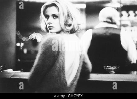 Paris Texas Frankreich/BRD 1984 Wim Wenders Jane (NASTASSJA KINSKI) Regie: Wim Wenders Stock Photo