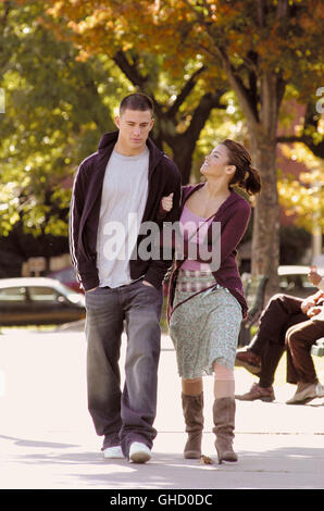 STEP UP USA 2006 Anne Fletcher Tyler (CHANNING TATUM) and Nora (JENNA DEWAN) Regie: Anne Fletcher Stock Photo