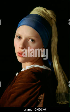 DAS MÄDCHEN MIT DEM PERLENOHRRING / Girl with a Pearl Earring UK/Luxembourg 2003 / Peter Webber SCARLETT JOHANSSON (Griet, 'Das Mädchen mit dem Perlenohrring') Regie: Peter Webber aka. Girl with a Pearl Earring Stock Photo