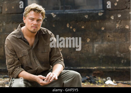 BLOOD DIAMOND Blood Diamond USA 2006 Edward Zwick Blood Diamond / Danny Archer (LEONARDO DICAPRIO) Regie: Edward Zwick aka. Blood Diamond Stock Photo