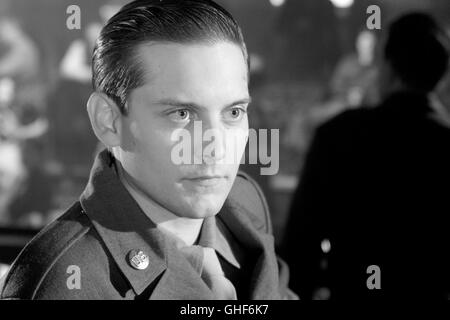 THE GOOD GERMAN The Good German USA 2006 The Good German / Corporal Patrick Tully (TOBEY MAGUIRE) Regie: Steven Soderbergh aka. The Good German Stock Photo