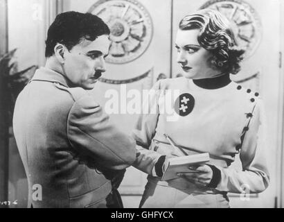 CHARLES CHAPLIN (Adenoid Hynkel), FLORENCE WRIGHT (Secretary) Regie: Charles Chaplin Stock Photo