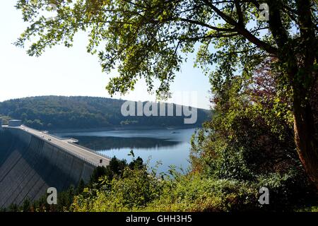Hasselfelde, Germany. 13th Sep, 2016. Water dam Rappbode in summer, Germany, near city of Hasselfelde, 13. September 2016. Photo: Frank May | usage worldwide/dpa/Alamy Live News Stock Photo