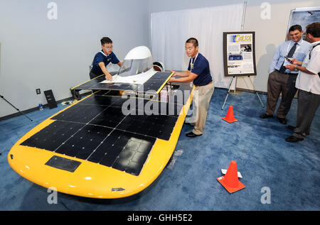 Las Vegas, Nevada, USA. 14th September, 2016. Students from the University of California, Berkeley, show their self-designed solar-powered car at the Solar Power International (SPI) 2016 exhibition in Las Vegas, the United States, Sept. 13, 2016. The Solar Power International (SPI) 2016 exhibition kicked off at the Las Vegas Convention Center on Tuesday with thousands of solar professionals rolling into the city. Credit:  Xinhua/Alamy Live News