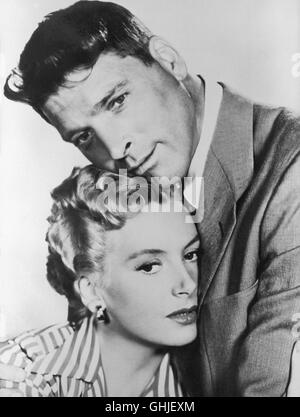 DEBORAH KERR (Karen Holmes) and BURT LANCASTER (Sgt. Milton Warden) Regie: Fred Zinneman aka. From Here To Eternity Stock Photo