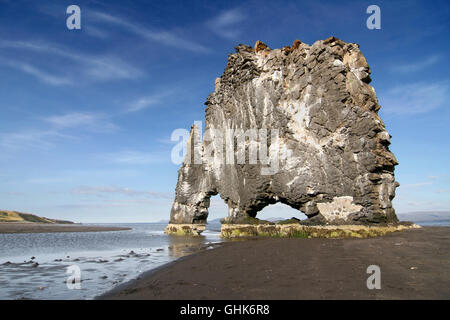 Drinking Dragon Hvitserkur Rock Formation On Beach Iceland Stock drinking-dragon-hvitserkur-rock-formation-on-beach-iceland-stock