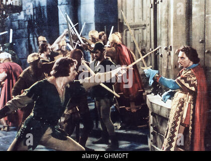 Robin Hood (ERROL FLYNN, r.) macht sich zum Anwalt der Armen und Unterdrückten. Hier kämpft er gegen den Sheriff von Nottingham (BASIL RATHBONE). Regie: Michael Curtiz aka. The Adventures of Robin Hood Stock Photo