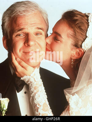 Der Vater seiner abgÜttisch geliebten Tochter gerät durch die Vorbereitungen für die Hochzeit in turbulente Verwicklungen. George Banks (STEVE MARTIN) und Annie (KIMBERLEY WILLIAMS). Regie: Charles Shyer aka. Father of the Bride Stock Photo