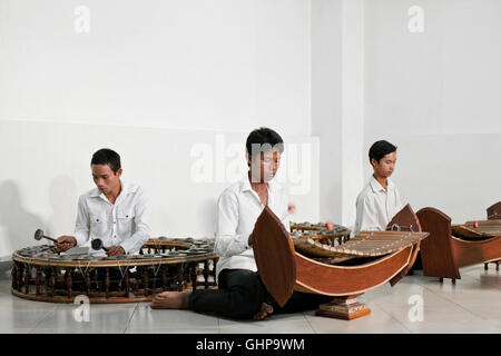 Pinpeat Music Class at Cambodia Living Arts House. Phnom Penh, Cambodia. Stock Photo