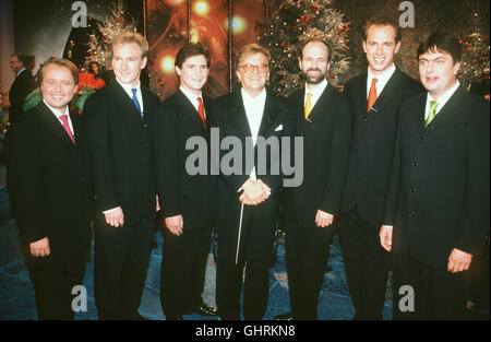 achtung klassik - Aufzeichnung aus dem Haus der Kulturen der Welt, Berlin. JUSTUS FRANTZ (mitte) mit den Großen der Klassik. Hier mit THE KING'S SINGERS Stock Photo