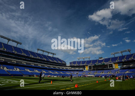 Baltimore, USA. 11th Aug, 2016. Clouds hang over M & T Bank Stadium, Baltimore, Maryland, before the first 2016 pre-season football game. Credit:  Amy Sanderson/ZUMA Wire/Alamy Live News Stock Photo