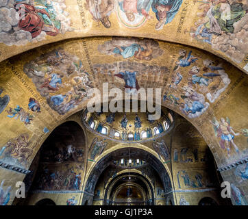 Golden mosaiced ceiling fresco. St Mark's Basilica, Venice, Italy. Stock Photo