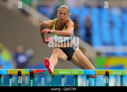 Rio de Janeiro, Brazil. 12th Aug, 2016. Jennifer Oeser of Germany competes in 100m Hurdles of Women's Heptathlon of the Athletic, Track and Field events during the Rio 2016 Olympic Games at Olympic Stadium in Rio de Janeiro, Brazil, 12 August 2016. Photo: Michael Kappeler/dpa/Alamy Live News Stock Photo