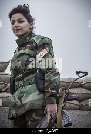 Kurdistan Regional Goverment are. 25th Mar, 2016. Iranian Peshmerga woman at the frontline, close to Kirkuk, Kurdistan, Iraq. © Bertalan Feher/ZUMA Wire/Alamy Live News Stock Photo