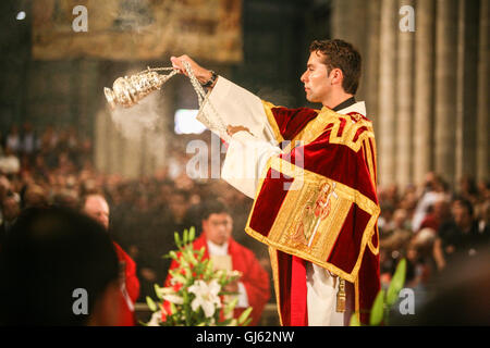 Service on July 25th, on St James Day at the altar of Santiago de Compostela Cathedral. Here with a small censer, interior, Stock Photo