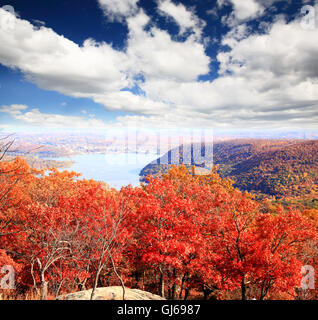 The foliage scenery from the top of Bear Mountain Stock Photo