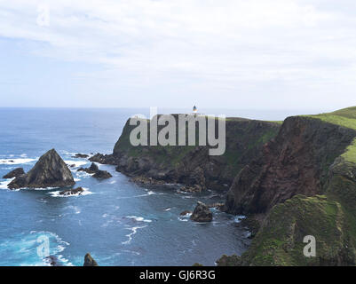 dh North Lighthouse FAIR ISLE SHETLAND North coast sea cliffs lighthouse northern national trust scotland Stock Photo
