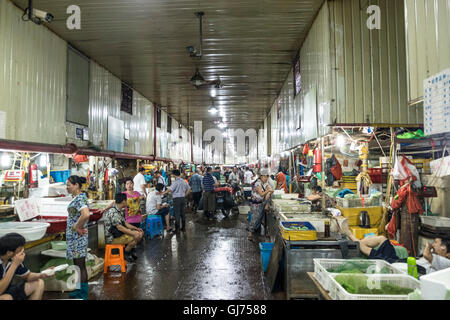 Zhenru fish market in Shanghai Stock Photo