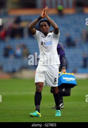 Swansea City's Leroy Fer celebrates after the Premier League match at Turf Moor, Burnley. Stock Photo