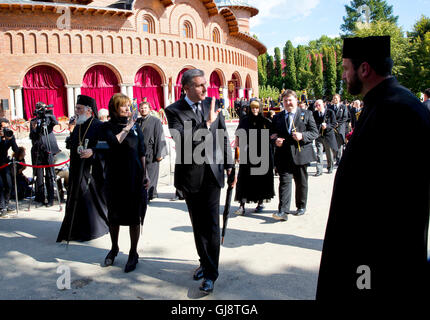 Bucharest, Romania. 13th Aug, 2016. Members of Royal Families take part in the burial ceremony for late Queen Ana of Rumania, who died 01 08 2016 in Morges (Switzerland), at Curtea de Arges in Bucharest, Romania, 13 August 2016. Photo: Albert Nieboer/ - NO WIRE SERVICE -/dpa/Alamy Live News