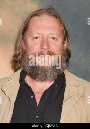 Hollywood, California. 10th Aug, 2016. HOLLYWOOD, CA - AUGUST 10: Director David Mackenzie arrives at the screening of CBS Films' 'Hell Or High Water' at ArcLight Hollywood on August 10, 2016 in Hollywood, California. | usage worldwide © dpa/Alamy Live News Stock Photo