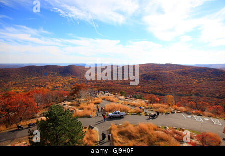 The foliage scenery from the top of Bear Mountain Stock Photo