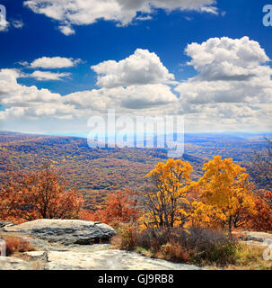 The foliage scenery from the top of Bear Mountain Stock Photo