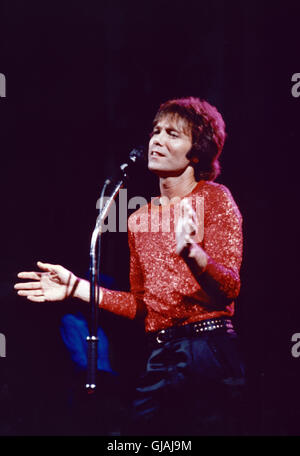 Der britische Popsänger Cliff RIchard, 1980er Jahre. British pop singer Cliff Richard, 1980s. Stock Photo