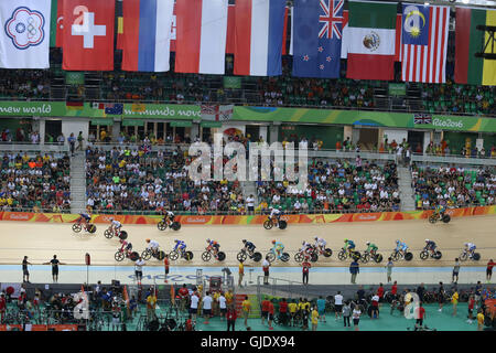Rio de Janeiro, Brazil. 15th Aug, 2016. 2016 Summer Olympic games, velodrome. Omnium during the racing Credit:  Action Plus Sports/Alamy Live News Stock Photo