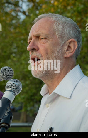 Highbury Fields, London, UK. 15th August 2016. Jeremy Corbyn speaks at ...