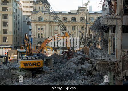 Auckland, New Zealand. 16th August, 2016. The demolition of the 1970's Downtown Shopping Centre has begun in Auckland CBD. This is clearing the way for the Commercial bay retail podium and a new 39-storey PWC office tower. Credit:  Vadim Boussenko/Alamy Live News Stock Photo