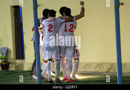 Cairo, Egypt. 15th Aug, 2016. Al-Zamalek players v Nigeria's Enyimba compete during the Confederation of African Football (CAF) Champions League match at Petro Sport stadium in Cairo, August 15, 2016 © Stringer/APA Images/ZUMA Wire/Alamy Live News Stock Photo